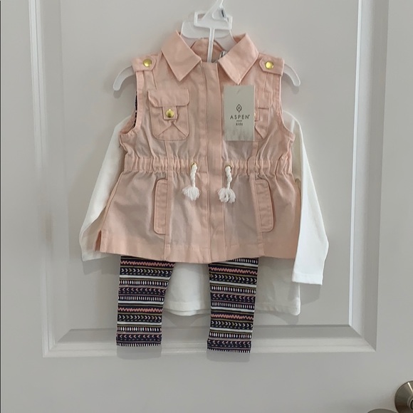 Aspen Kids Other - NWT!! Aspen girl’s 3 piece outfit